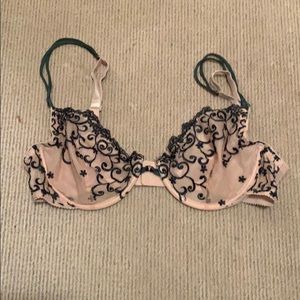 Victoria’s Secret unlined bra